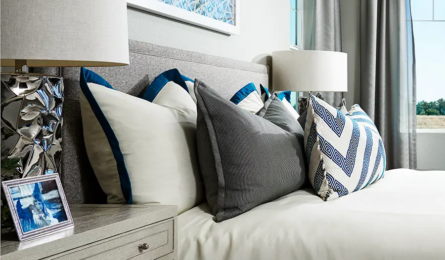 Owner's bedroom of the Lynn floor plan