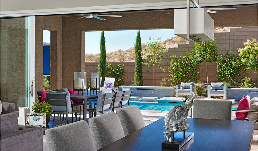 Patio dining area of the Robert plan in Stirling Manor