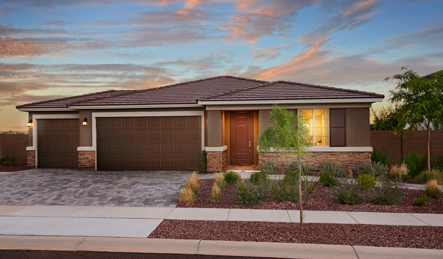 Exterior view of Raleigh plan in Desert Oasis in Phoenix at dusk