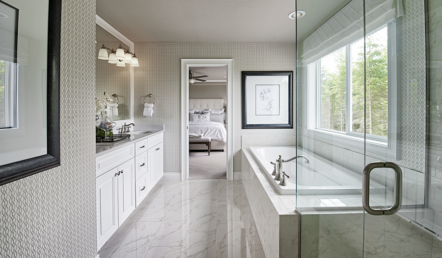 The Hemingway Owner's Bath of the Hemingway II plan in Tehaleh in Washington