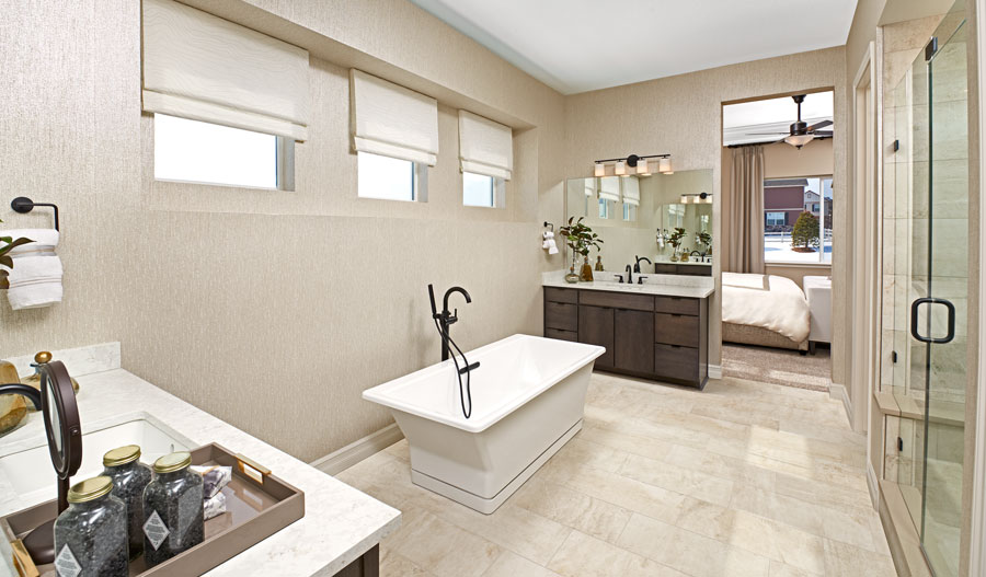 The Pinecrest Owner's bathroom of the Pinecrest plan in Denver