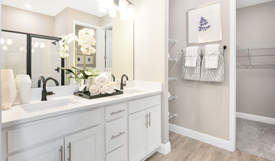 Owner's bathroom of the Pewter plan in Orlando