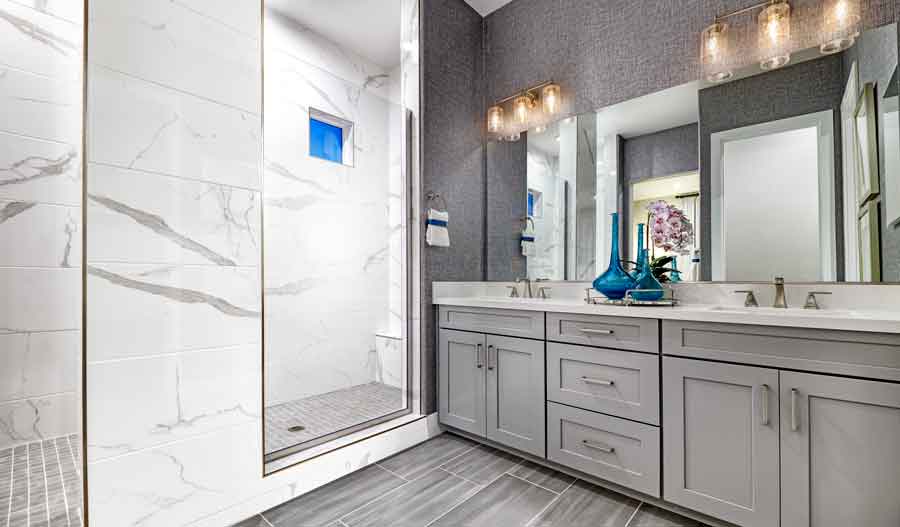 The Darius Owner's Bathroom of the darius