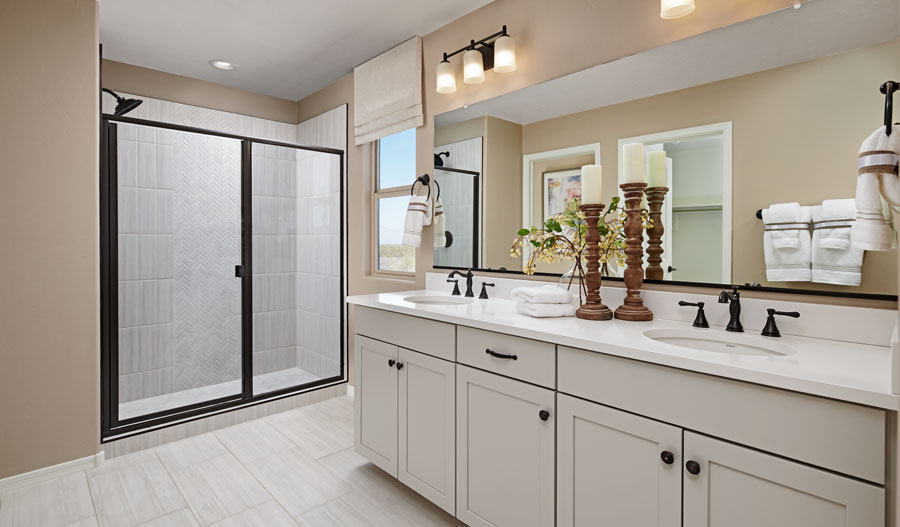Owner's Bathroom of the Pearl plan