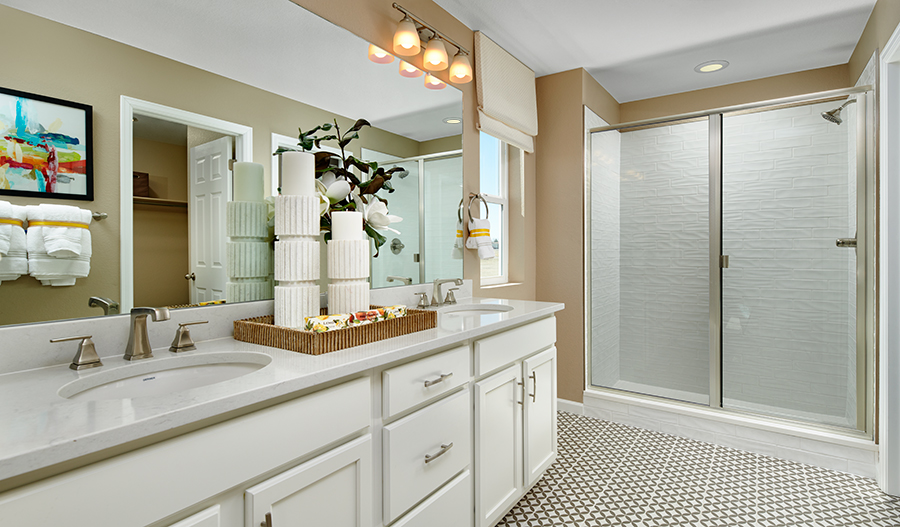 Owner's Bathroom of the Pearl plan