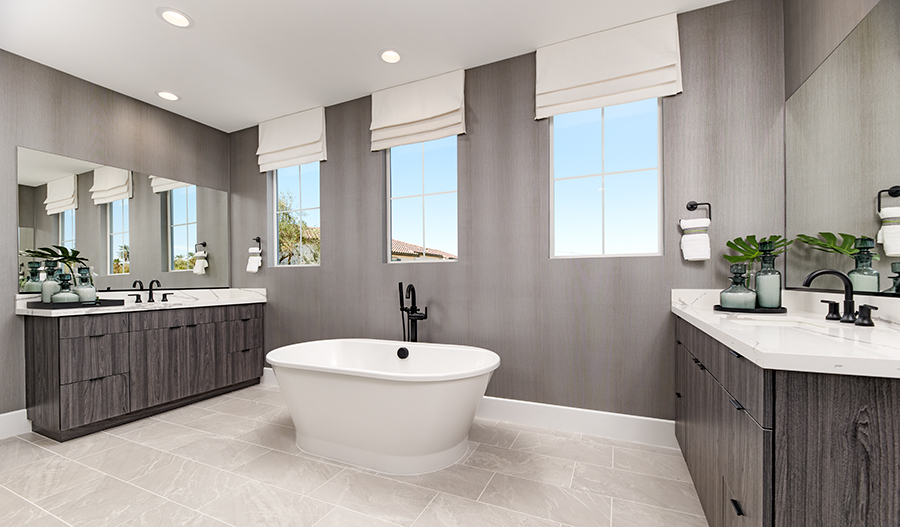 The Pinecrest Pinecrest_RIV_PrimaryBath_Bella8682_RET_L1_W.jpg
