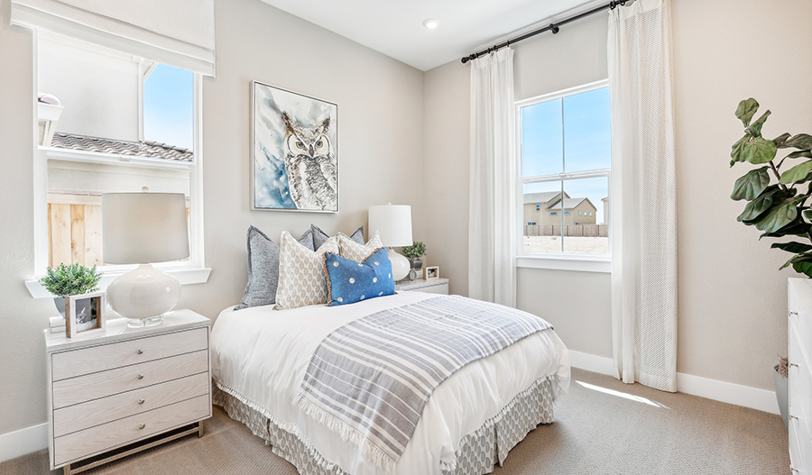 Bedroom of the Decker floor plan