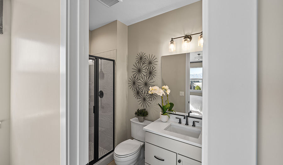 Bathroom of the Harmon floor plan