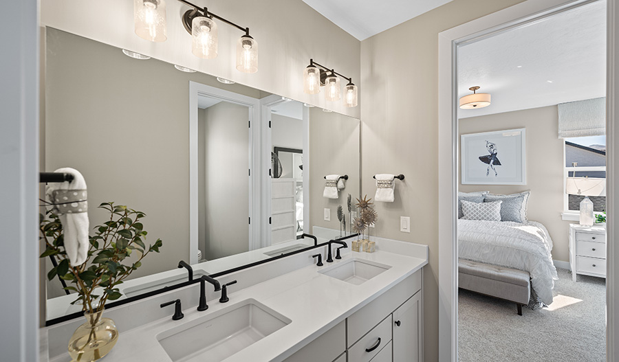 Bathroom of the Harmon floor plan