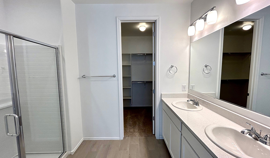 Bathroom of the Larimar floor plan