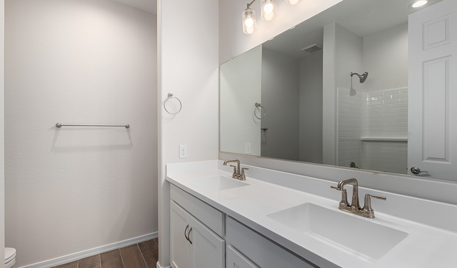 Bathroom of the Sapphire floor plan