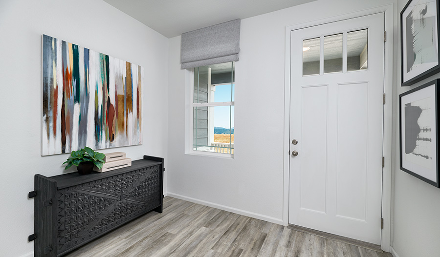Entry of the Lynwood Duo floor plan