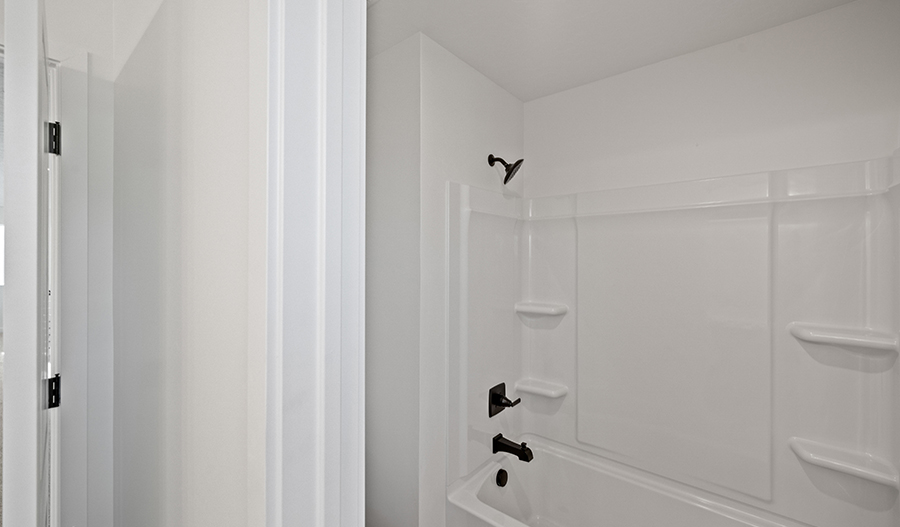 Shower of the Yorktown floor plan