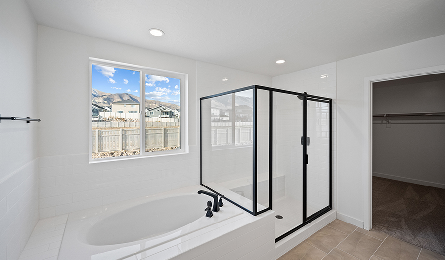 Bathroom of the Yorktown plan