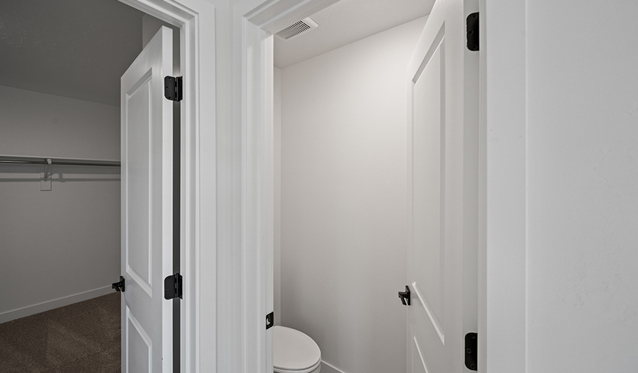 Bathroom of the Yorktown floor plan